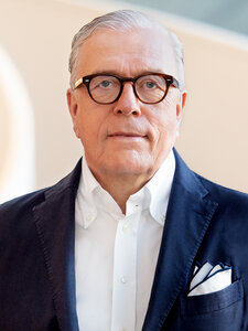 Dr. med. (I) Klaus Reinhardt