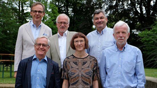Vorstand der AkdÄ (2022) Vorstand der AkdÄ im Juli 2022, Foto: AkdÄ