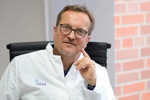 Prof. Dr. Georg Romer