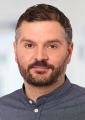 Prof. Dr. Tim Mathes